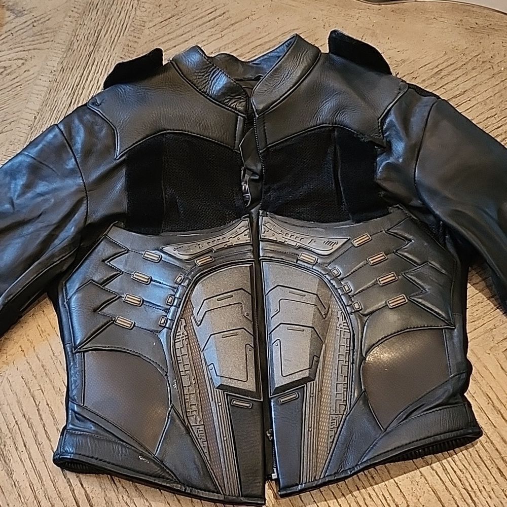 UD replicas Mens Batman begins jacket size L